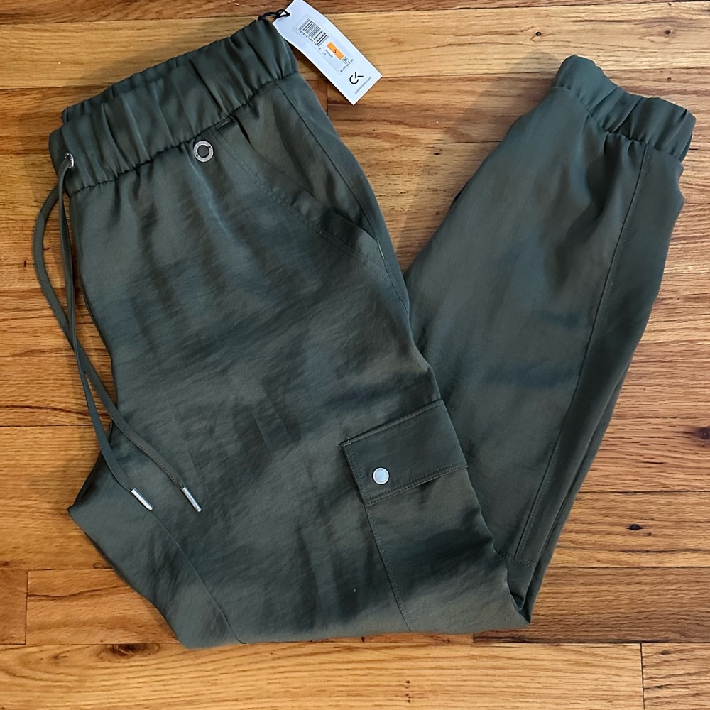 NWT**Calvin Klein Performance joggers size S